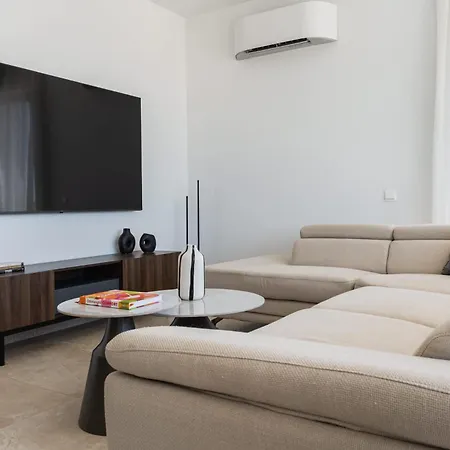 Sea View 3br Near Miami Limassol