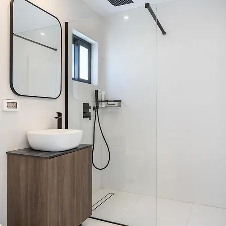 Apartman Sea View 3br Near Miami *